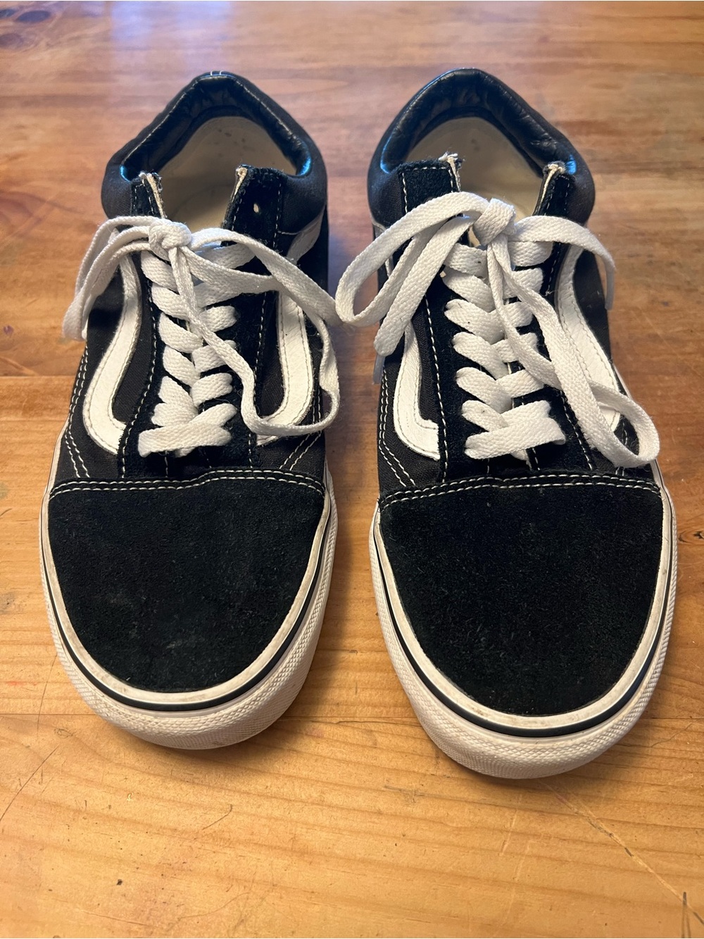 Vans Old Skool Low Top Women’s 9